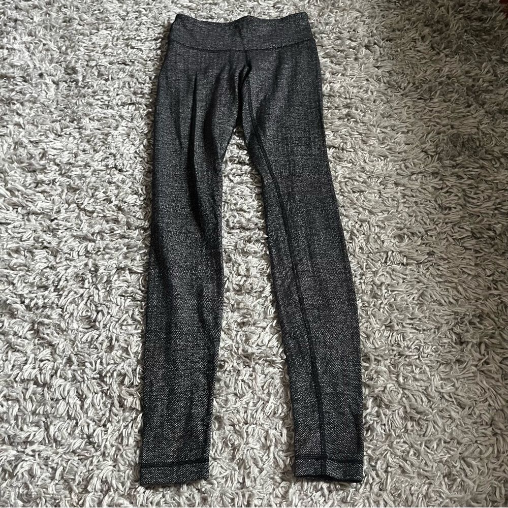Lululemon 28” leggings size 4